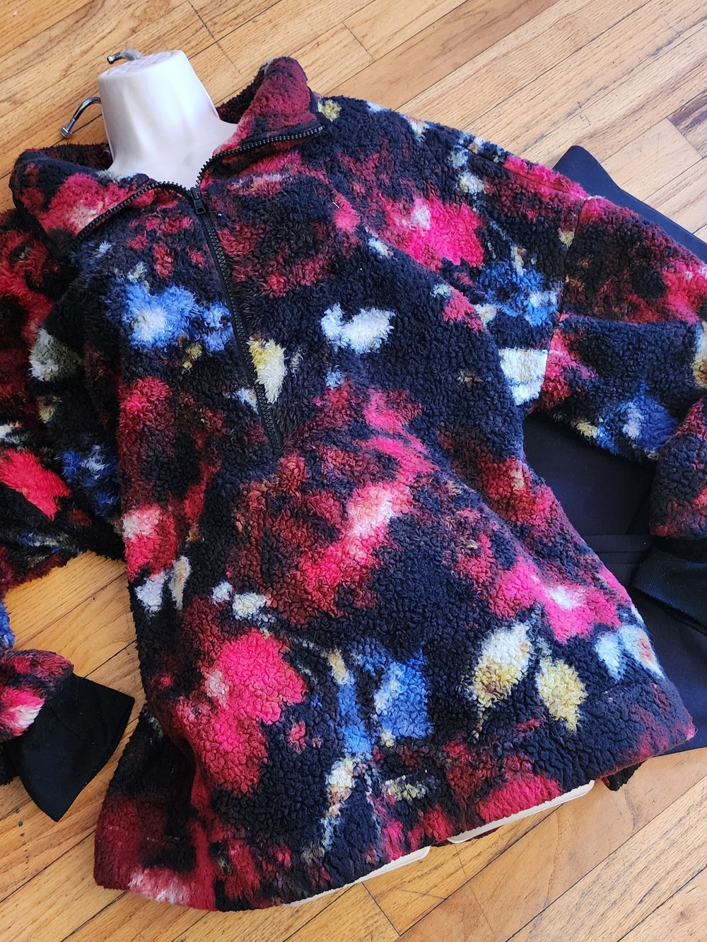 #L5Women's 2 Pc Set. LuLaRoe Cozy Black Floral Sherpa Half-Zip Pullover And Pant